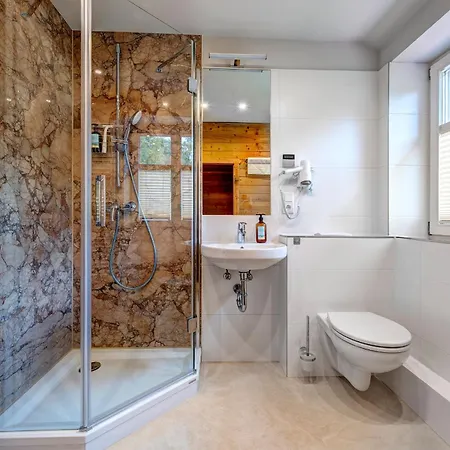 Apartmán Duenenhaeuser Unserusedomde Ca80qm Mit Privater Sauna Und Kamin Parkplatz Direkt Am 6i3 Uckeritz