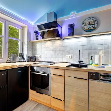 Duenenhaeuser Unserusedomde Ca80qm Mit Privater Sauna Und Kamin Parkplatz Direkt Am 6i3 Apartmán *